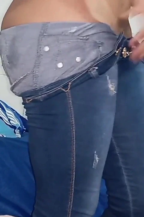 New York Abd'li 18 yaşındaki esmer büyük sarkık memeler üvey erkek kardeşinin büyük yarağını sikiyor bölüm 8