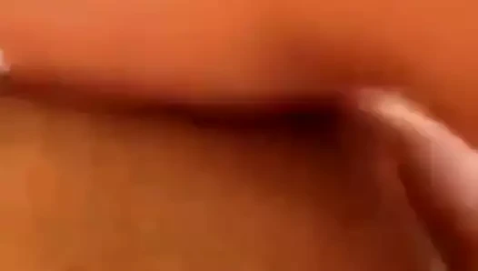 Shelley gilger kendini parmaklama