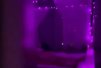 Kukold spioniert seine Frau aus
