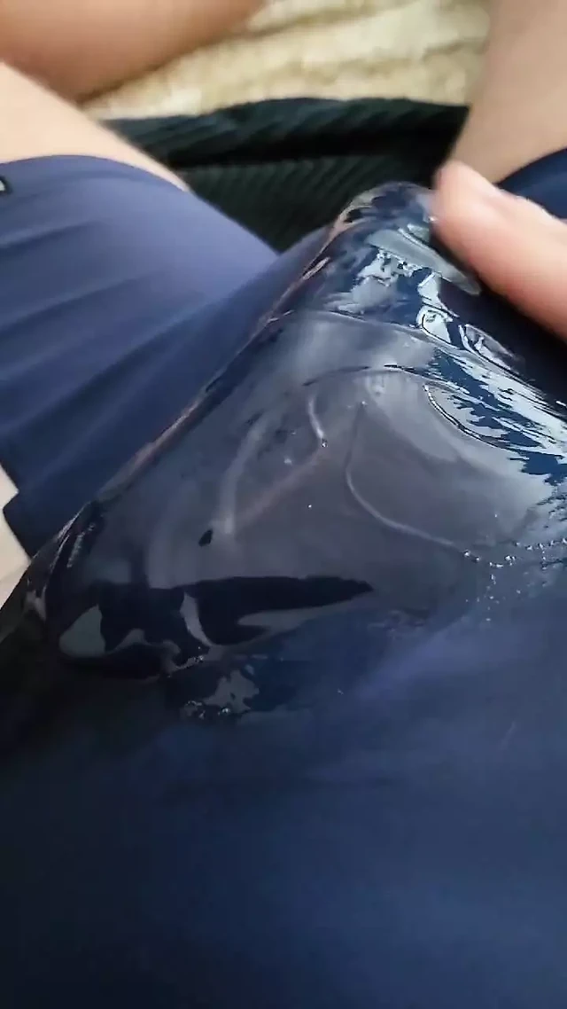 Сперма в нижнем белье и игра со смазкой