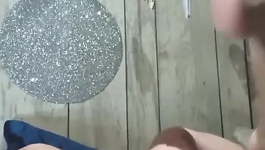 O şişman fahişenin üzerinde domalarak zıplıyor