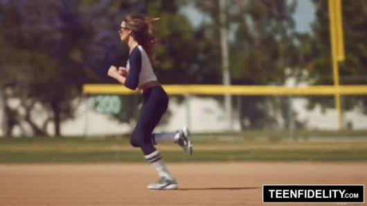 Teenfidelity - kirsten lee softball antrenörü tarafından creampied