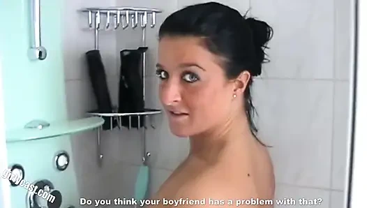 Nadja erkek arkadaşını gavat yapıyor