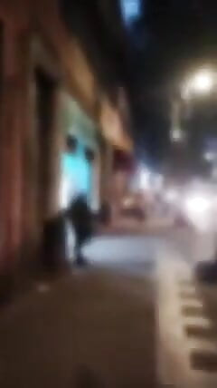 Fabi miss hot- dürtüye dayanamıyorum ve sonunda banyoya geliyorum