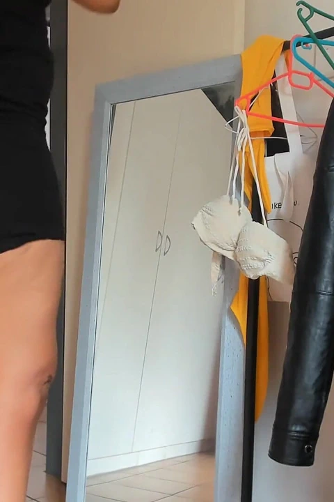 Farklı külot deniyor