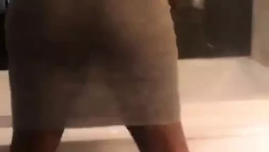 Şişman amcık elbisesi