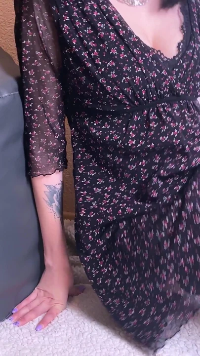 Sınıf arkadaşının seksi için mastürbasyon yapıyor