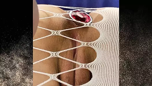 Yakut kırmızısı ile popomu çalıştırıyorum