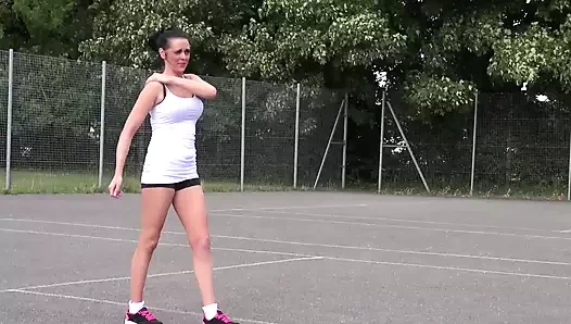 Jess İskoçya, düz memeli esmer ve luke hardy, kaslı