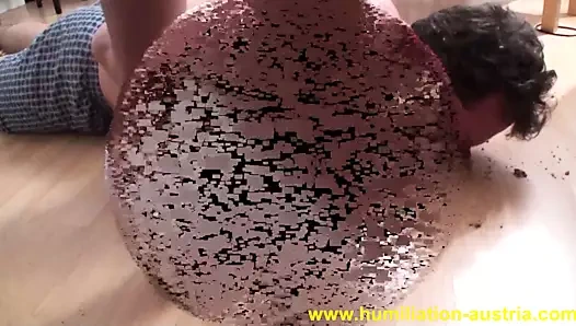 Aşağılama kadın egemenliği