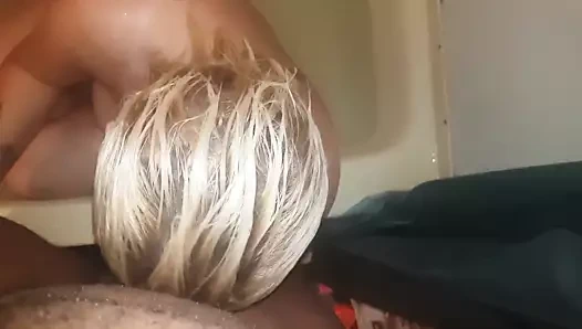 Banyoda arkadaşımın siyah horoz emme geniş