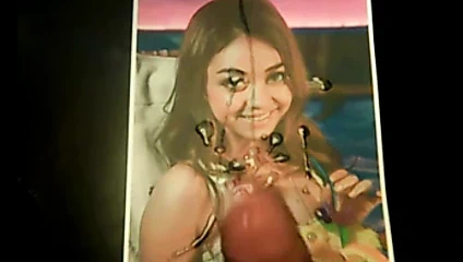Sarah Hyland boşalma anısına 01