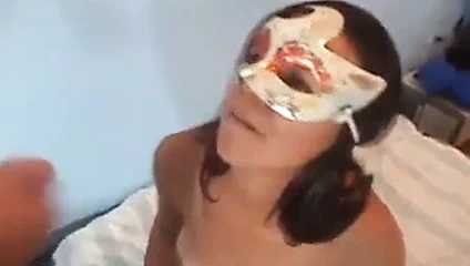 Maskarada engolindo porra