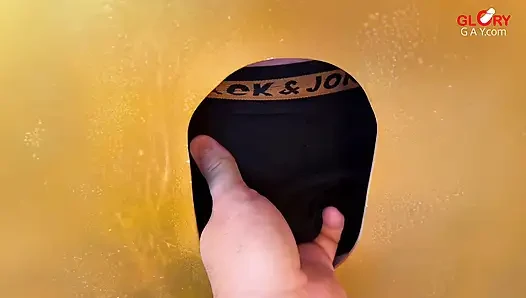 Sadece elle muamele ama ben duvar deliğinde daha fazlasını istedim fark etti mi