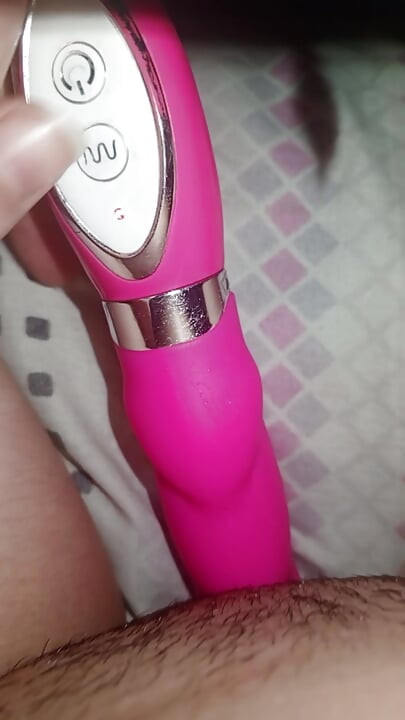 I masturbate with Manolito, that's the name of my vibrator, I stay home alone and I have strong orgasms
