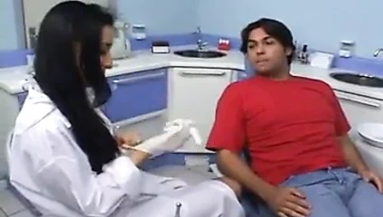 Diş hemşire kahrolası ttt