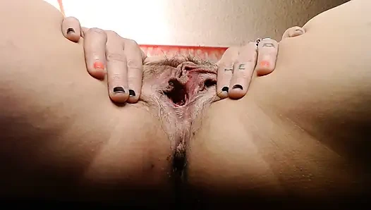 Büyük sulu amcık dudakları