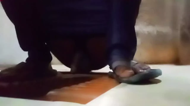 Desi romantizm köyünde banyoda bir şey yaptım