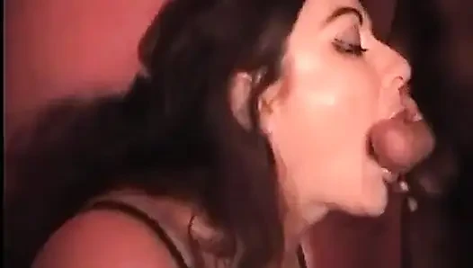 Jessica Rizzo yarak doz aşımı sahnesi 01