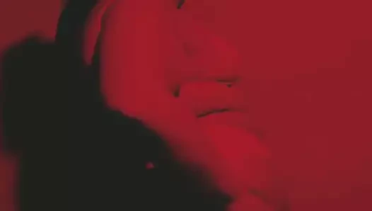 Tanrıçanızın vücuduna tapın