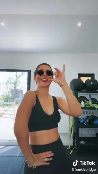tiktokta Frankie köprüsü seksi dansı