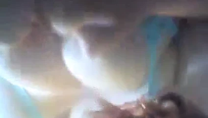 Bbw kız oynama ile ona büyük memeler