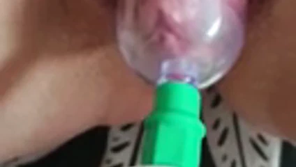 klitoris pompalanırken benim türk temizlikçi inliyor