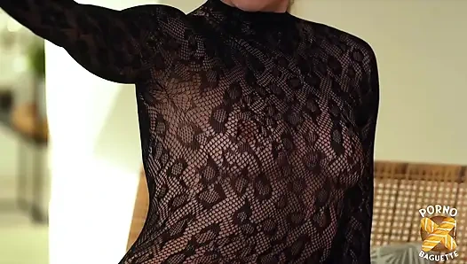 Seksi esmer Claudia çok sert sikiliyor