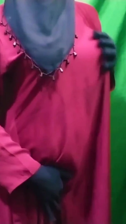 Сногсшибательный момент из "Индийская дези жена куколда наслаждается хуем друга мужа, говорящим на хинди и жестко стонущей"