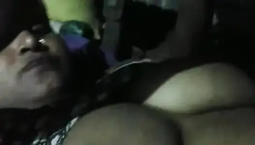 Geceleri komşumla eğlendim