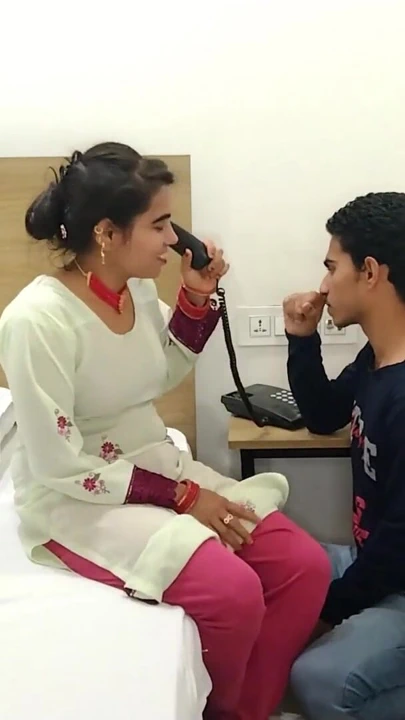 "Lund ko chuwaya aur büyük yarak se sıkı amcık ko choda" dan çarpıcı an