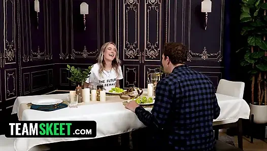 Nieuw concept: ik zeg alles om geneukt te worden (Woke Fishers) - Reptyle LABS gratis volledige film