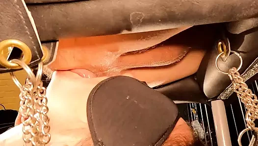 Orta yaşlı seksi sürtük tarafından şimdiye kadarki en pis, en derin dilli kıllı göt dilleme