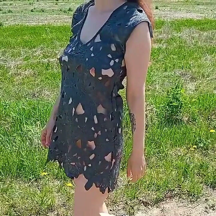 Yeni elbisemi nasıl istersin? Benzer kıyafetlerle daha fazla video istiyor musunuz?