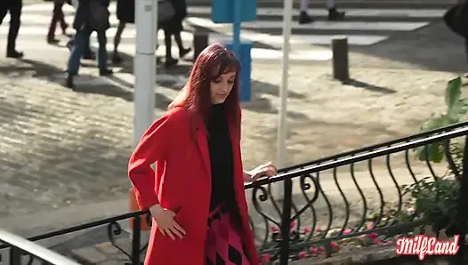 Luna, sikişmeyi seven sapık orta yaşlı seksi kadın bölüm 1