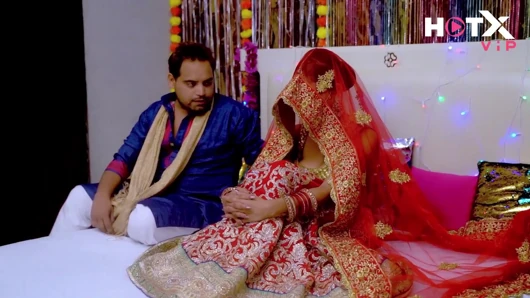 Réelle mariée indienne Desi baisée durement dans la chatte et le cul lors de la nuit de noces (audio en hindi)