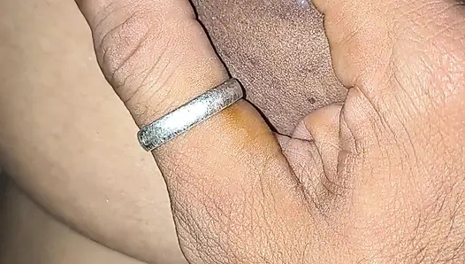 Komşu geceleri baldızın yatak odasında kaldı