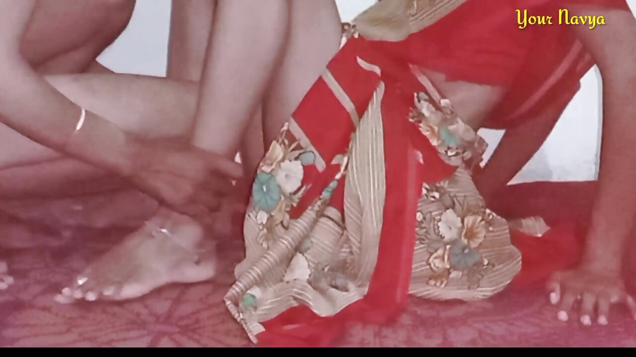 Cute Wife Ko First Hubby Ke Sath Chudai karte Huye Pakda - Your Navya