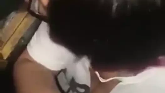 Değersiz şişman fahişe yabancıların sikini berbat