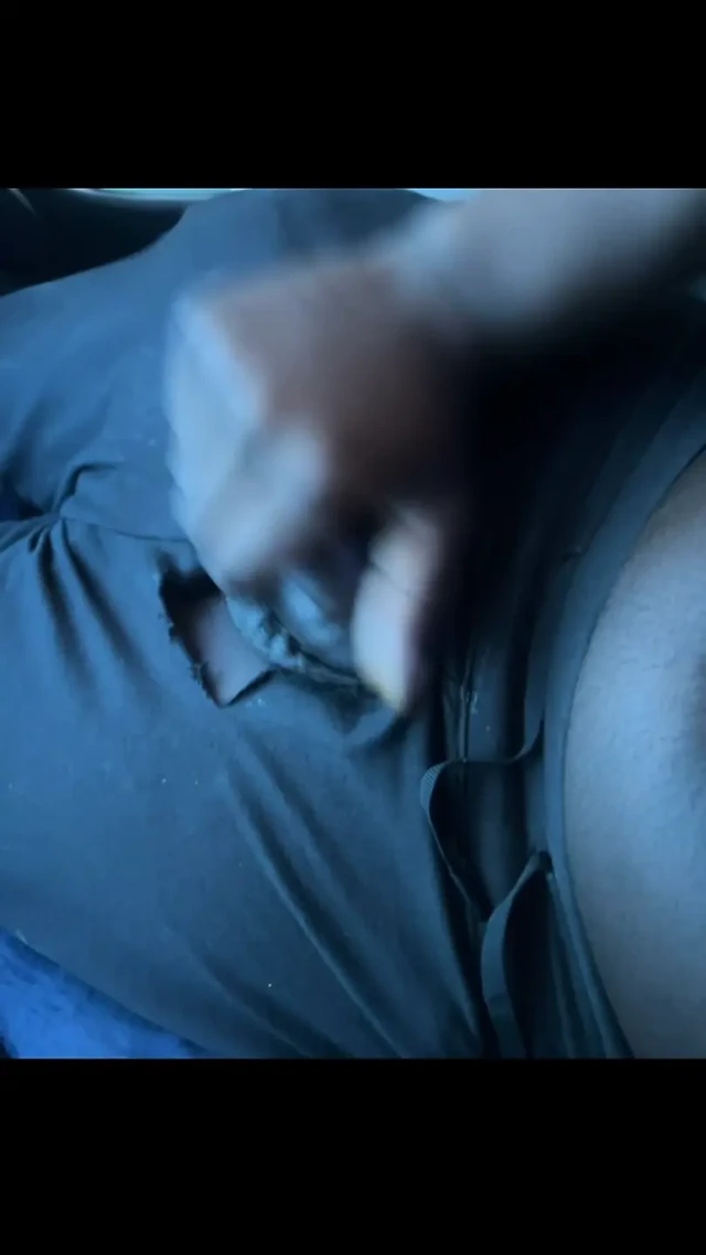 CUM STAINS, BBC JERKING, HANDJOB, GAY LIVE,