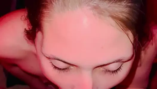 Gırtlağımla sert davranmanı seviyorum