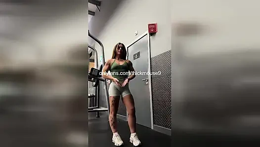 Genç kız insta canlı amcığını gösteriyor