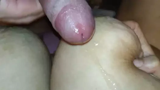 Ccrrida en sus tetones
