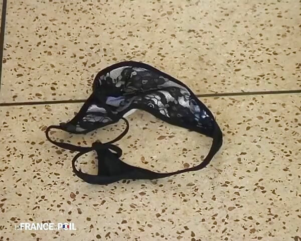 Marsilyalı bir kaltak bize güzel bir sodomy sunuyor!