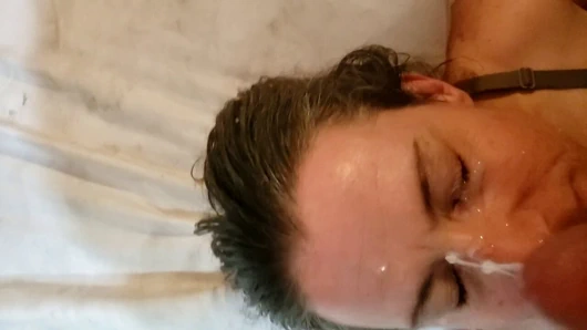 Amatör yüze boşalma 45