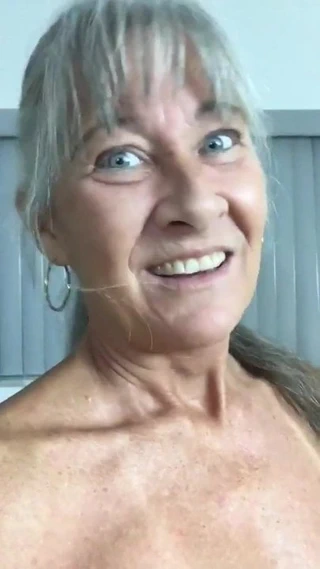 bir strapon ile olgun