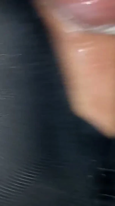 POV: Bel korsesi giyen kalın hatlı BBW, köpek pozisyonunda ince belini ve kocaman kıçını sergiliyor | Klip 1
