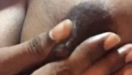 meme ucu oyun tarafından mallu Poori