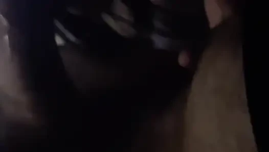 Sürtük üvey kız kardeş yarağımı emmeyi seviyor!!