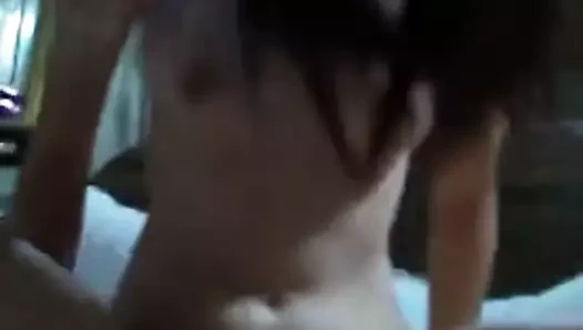 amatör Asya kız kahrolası üzerinde üst